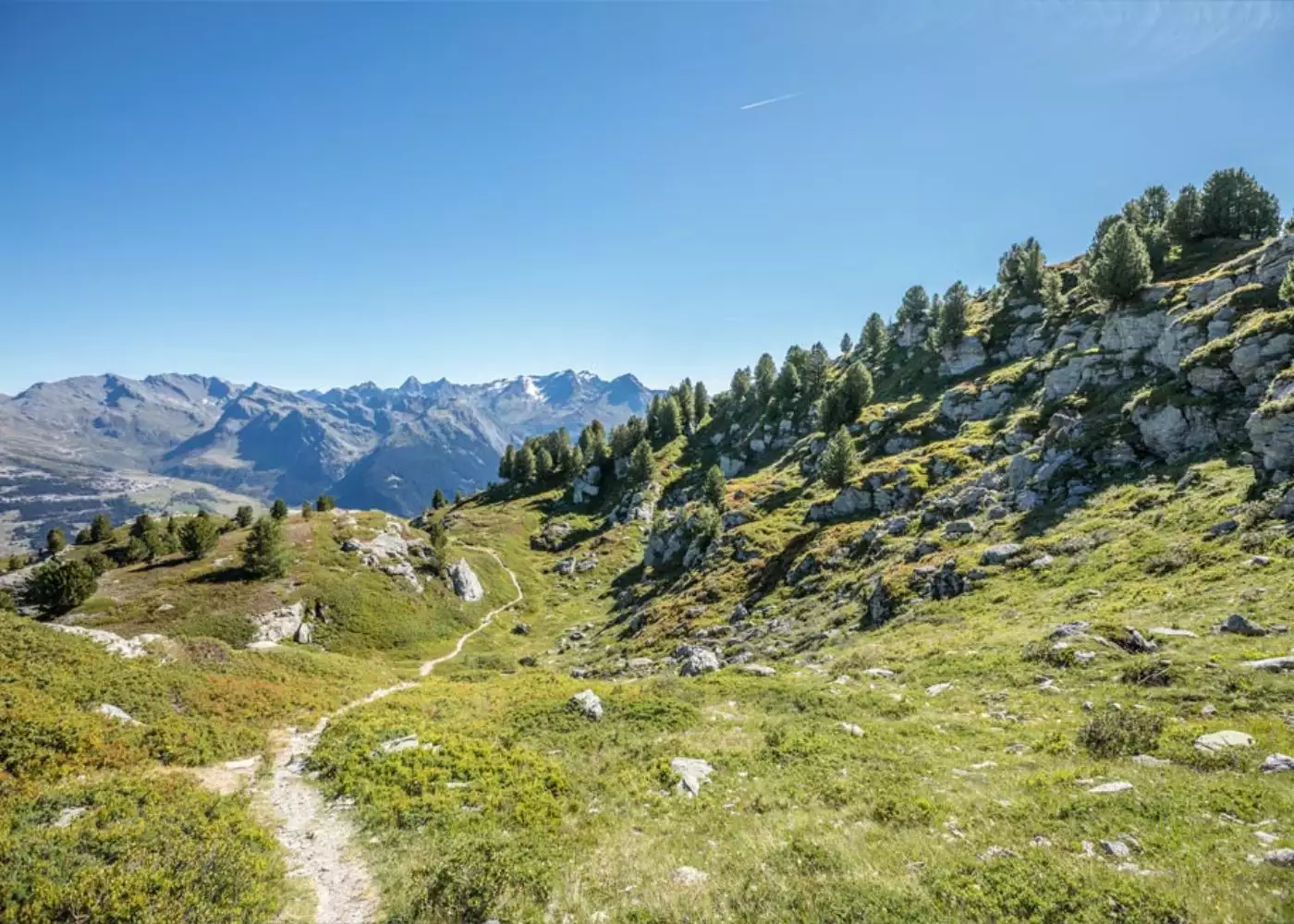 THE SPANISH PATH FROM ARC 1800 TO PEISEY VALLANDRY - A NICE FAMILY WALK